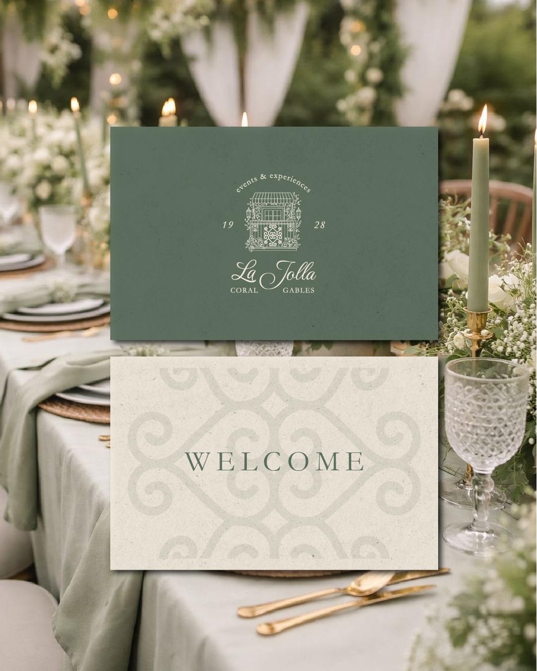 A set table with the La Jolla welcome card.
